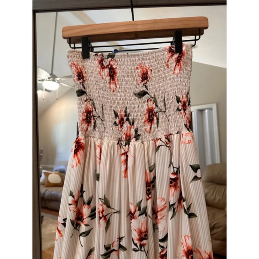 Women's She +‎ Sky Floral Dress Small White Red - Picture 3 of 4